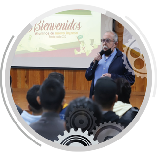 Grupo de estudiantes que fueron aceptados en el IPN